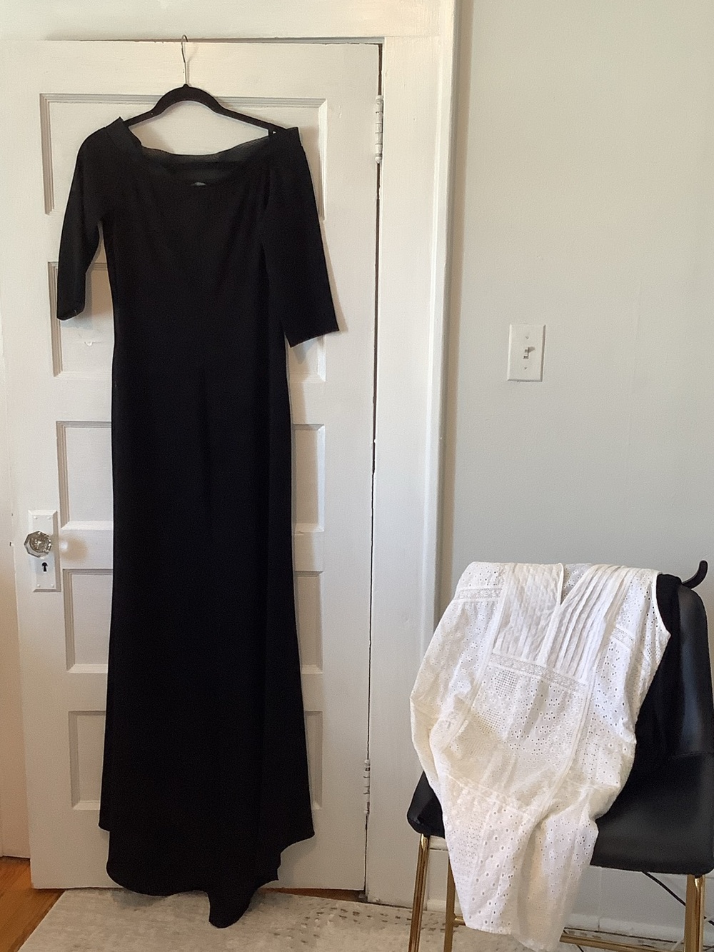 Classic Black Maxi Dress - Elegant Women's Evening Gown